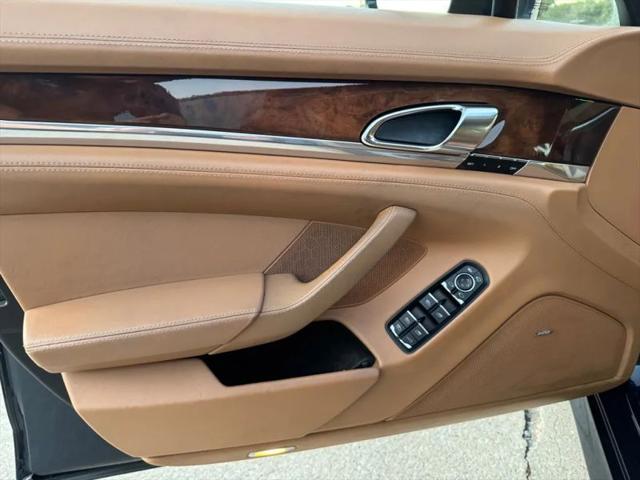 2012 Porsche Panamera 4