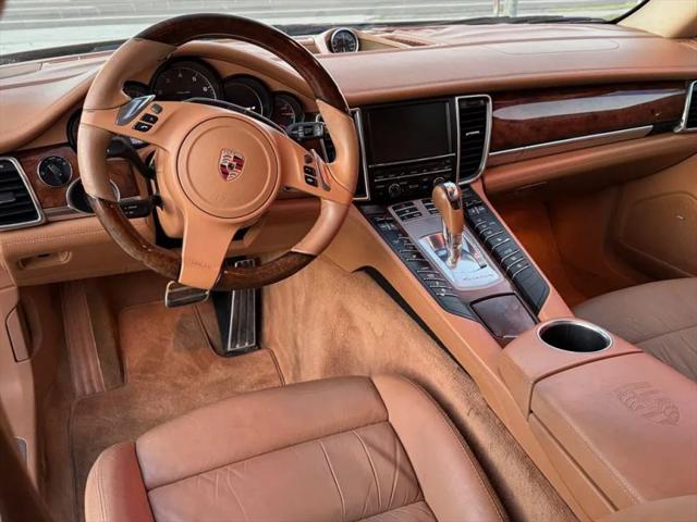 2012 Porsche Panamera 4