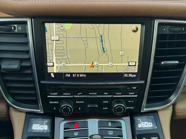 2012 Porsche Panamera 4