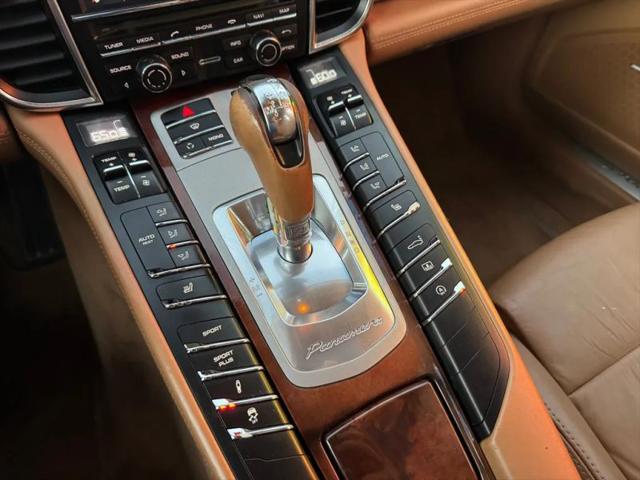 2012 Porsche Panamera 4