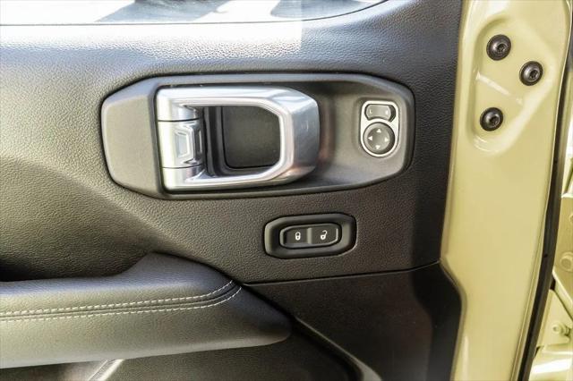 2023 Jeep Wrangler 4-Door Sahara