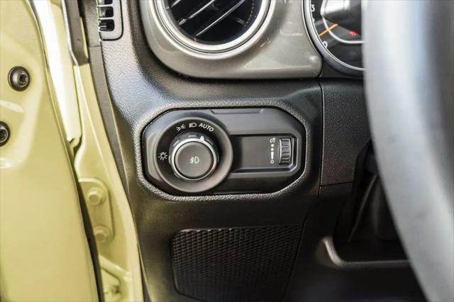 2023 Jeep Wrangler 4-Door Sahara