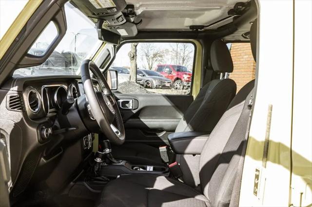2023 Jeep Wrangler 4-Door Sahara