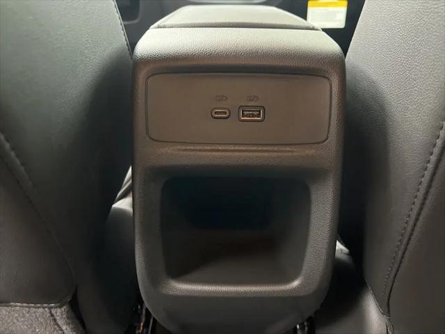 2026 Buick NV Preferred FWD