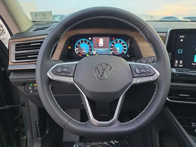2026 Volkswagen Atlas SE with Technology