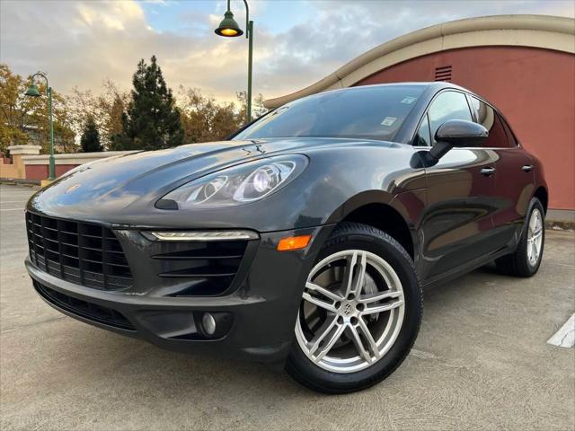 2018 Porsche Macan Standard