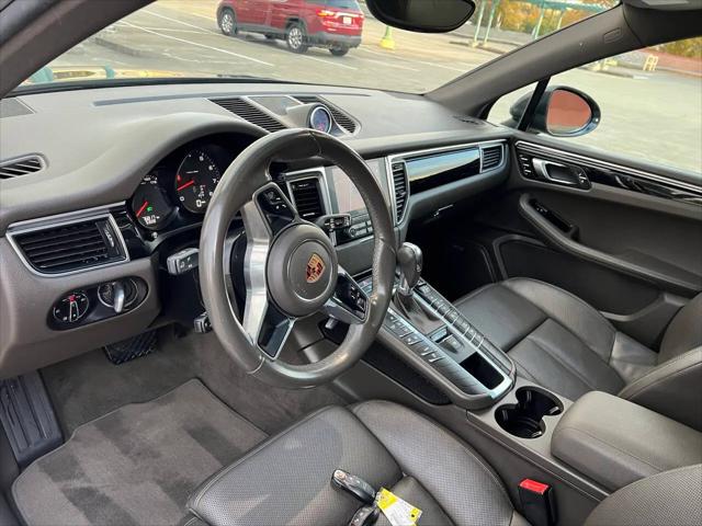 2018 Porsche Macan Standard