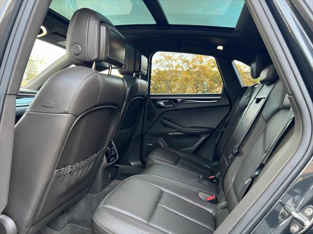 2018 Porsche Macan Standard