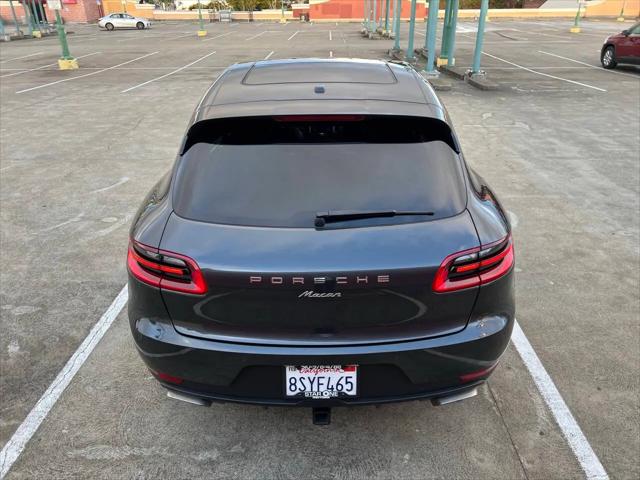 2018 Porsche Macan Standard