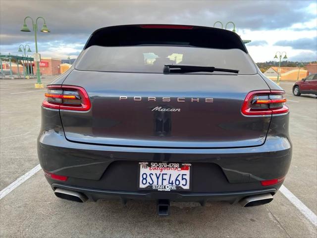 2018 Porsche Macan Standard