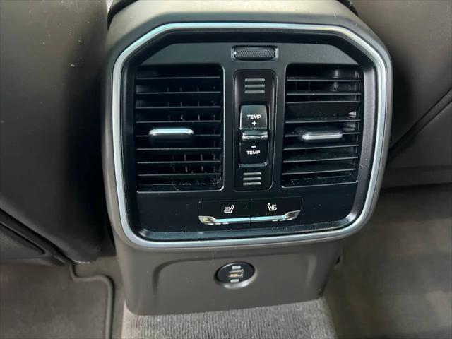 2018 Porsche Macan Standard