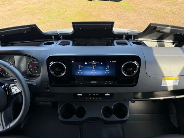 2026 Mercedes-Benz Sprinter 2500 Standard Roof 4-Cyl Diesel HO
