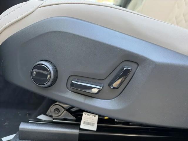 2026 Volvo XC90 Plus, B6 AWD Gas (mild hybrid), Gasoline, Bright, 7 Seats
