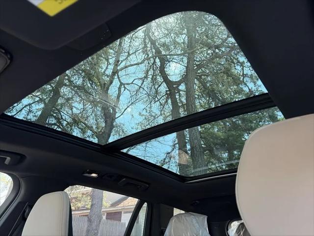 2026 Volvo XC90 Plus, B6 AWD Gas (mild hybrid), Gasoline, Bright, 7 Seats