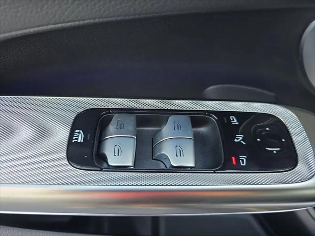 2026 Mercedes-Benz E-CLASS E 300 CLE 300