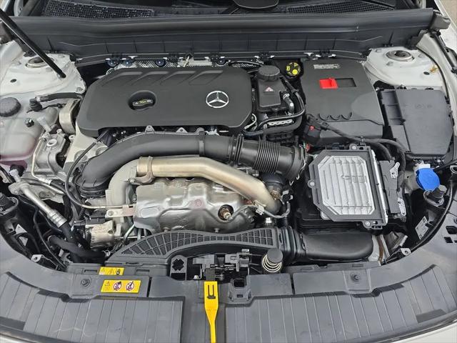 2025 Mercedes-Benz GLB GLB 250