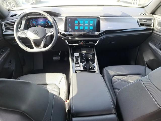 2026 Volkswagen Atlas Cross Sport SE with Technology