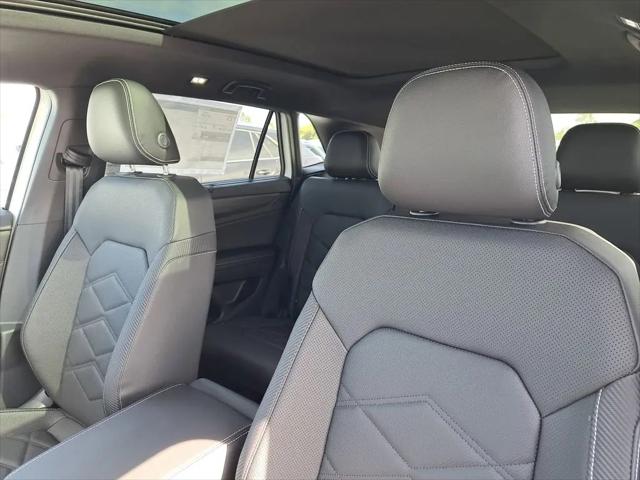 2026 Volkswagen Atlas Cross Sport SE with Technology