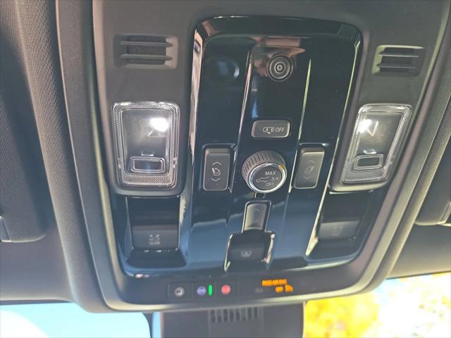 2026 Chevrolet Suburban Premier, 4WD
