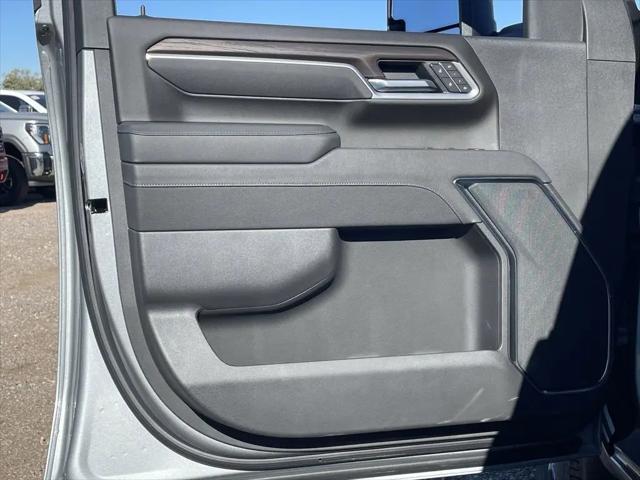 2026 GMC Sierra 2500HD Crew Cab, Standard Bed, SLT, 4WD