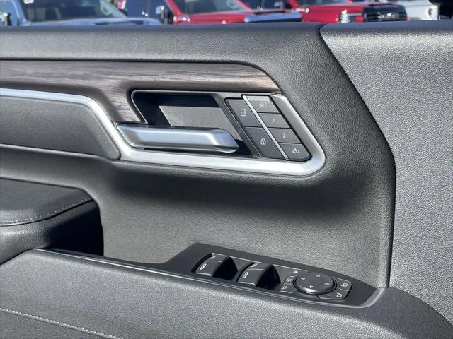 2026 GMC Sierra 2500HD Crew Cab, Standard Bed, SLT, 4WD