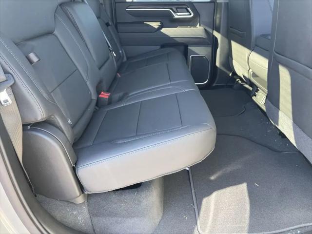 2026 GMC Sierra 2500HD Crew Cab, Standard Bed, SLT, 4WD