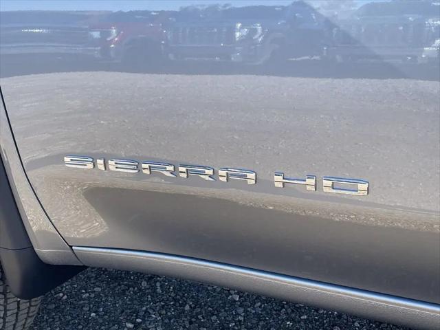2026 GMC Sierra 2500HD Crew Cab, Standard Bed, SLT, 4WD
