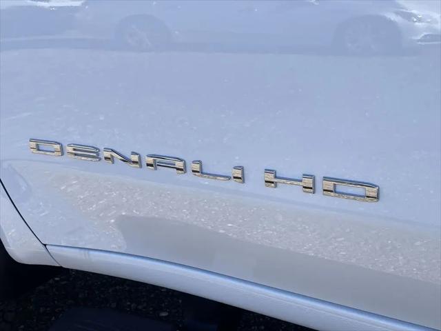 2026 GMC Sierra 2500HD Crew Cab, Standard Bed, Denali, 4WD