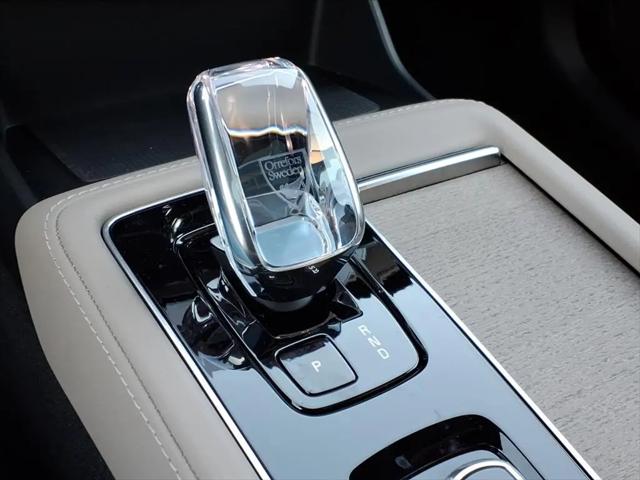 2026 Volvo XC90 Plus, B6 AWD Gas (mild hybrid), Gasoline, Bright, 7 Seats
