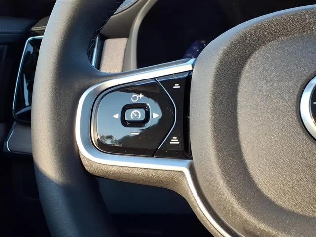 2026 Volvo XC90 Plus, B6 AWD Gas (mild hybrid), Gasoline, Bright, 7 Seats