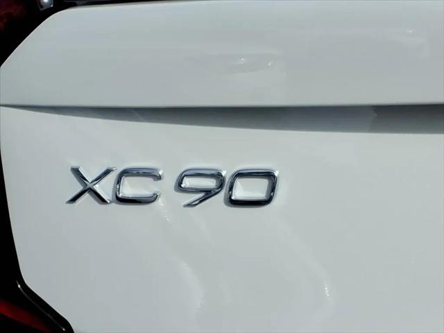 2026 Volvo XC90 Ultra, B6 AWD Gas (mild hybrid), Gasoline, Bright, 7 Seats