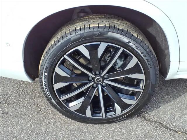 2026 Volvo XC90 Ultra, B6 AWD Gas (mild hybrid), Gasoline, Bright, 7 Seats
