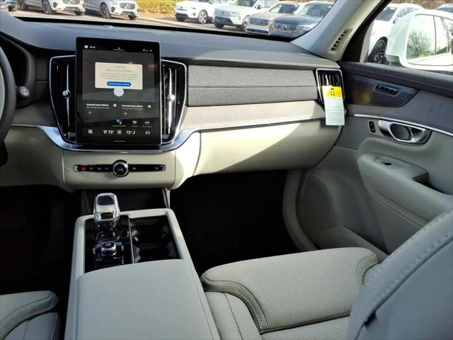 2026 Volvo XC90 Ultra, B6 AWD Gas (mild hybrid), Gasoline, Bright, 7 Seats