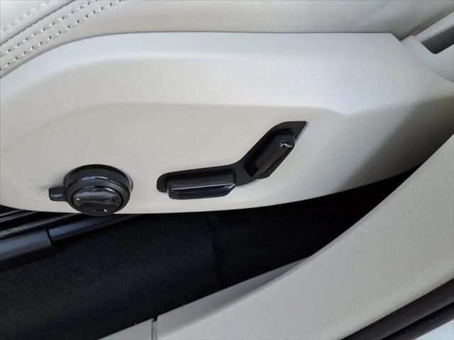 2026 Volvo XC90 Ultra, B6 AWD Gas (mild hybrid), Gasoline, Bright, 7 Seats
