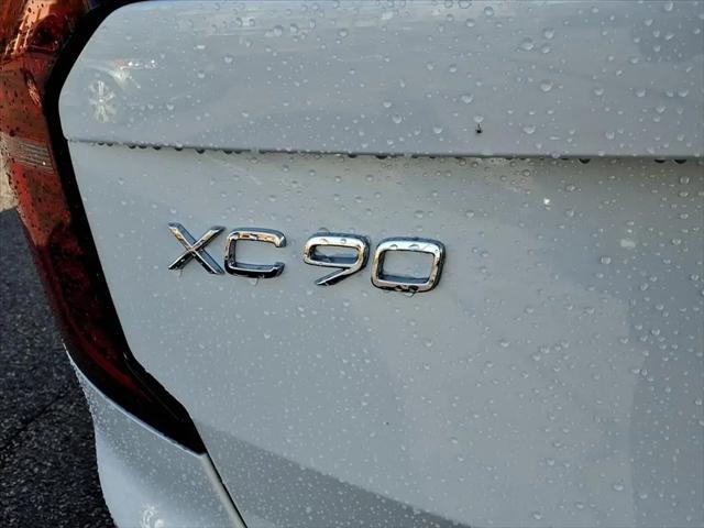 2026 Volvo XC90 Ultra Dark Theme, B6 AWD Gas (mild hybrid), Gasoline, 7 Seats