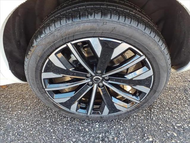2026 Volvo XC90 Ultra Dark Theme, B6 AWD Gas (mild hybrid), Gasoline, 7 Seats