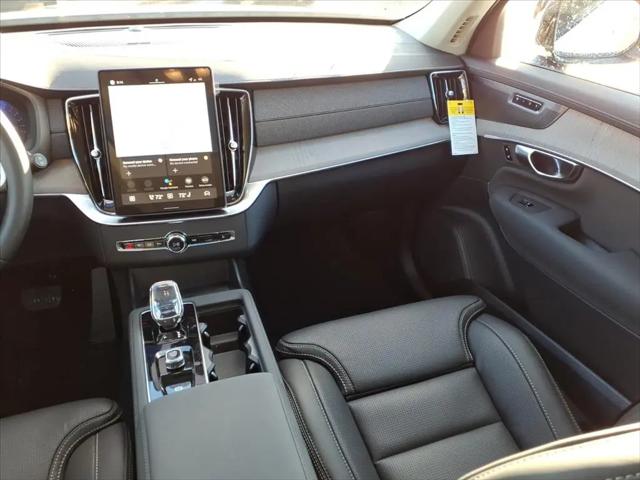 2026 Volvo XC90 Ultra Dark Theme, B6 AWD Gas (mild hybrid), Gasoline, 7 Seats
