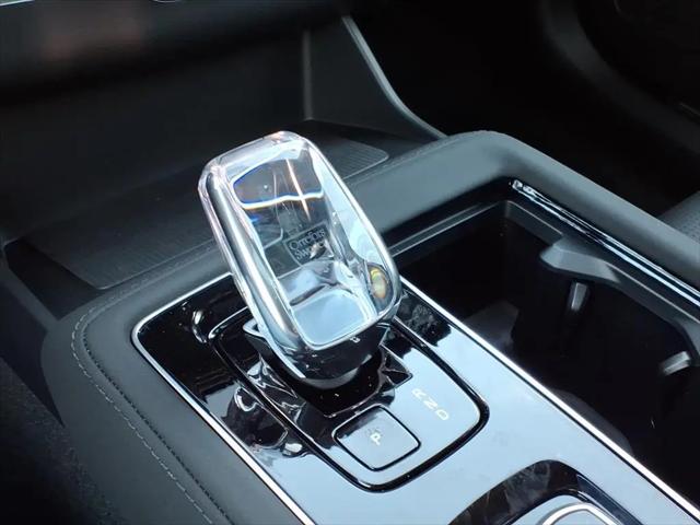 2026 Volvo XC90 Ultra Dark Theme, B6 AWD Gas (mild hybrid), Gasoline, 7 Seats