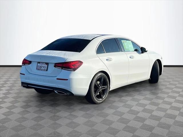 2021 Mercedes-Benz A 220 A 220