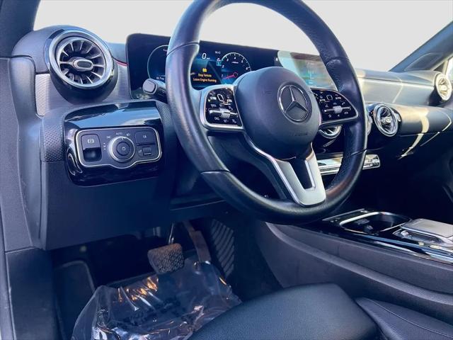 2021 Mercedes-Benz A 220 A 220