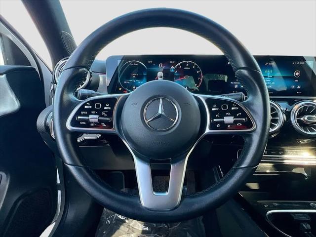 2021 Mercedes-Benz A 220 A 220