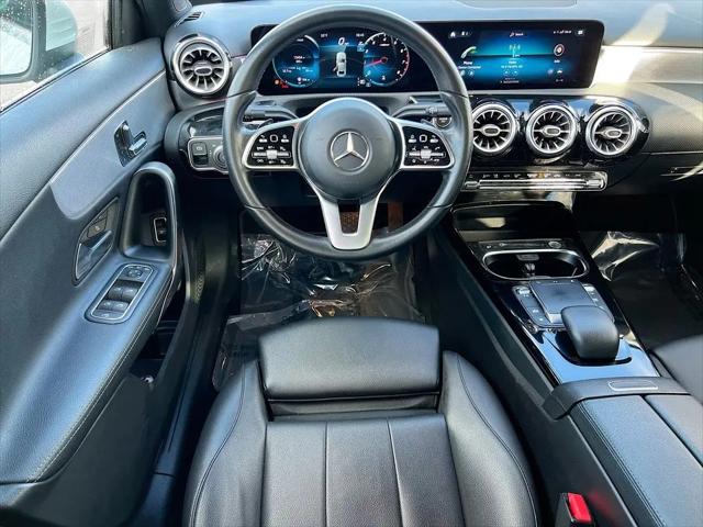 2021 Mercedes-Benz A 220 A 220