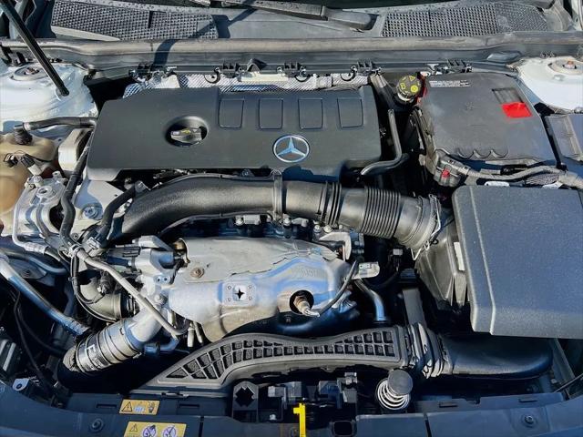 2021 Mercedes-Benz A 220 A 220