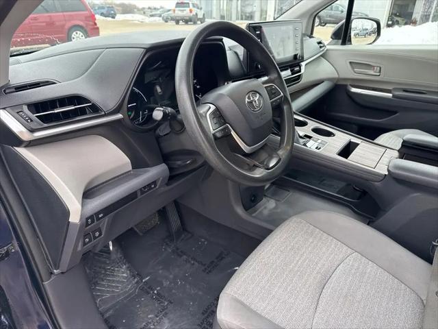 2021 Toyota Sienna LE