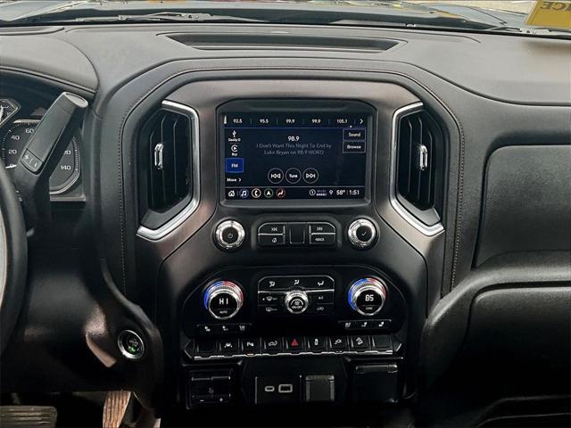 2022 GMC Sierra 1500 Limited 4WD Crew Cab Short Box AT4