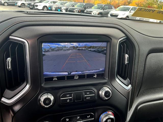 2022 GMC Sierra 1500 Limited 4WD Crew Cab Short Box AT4