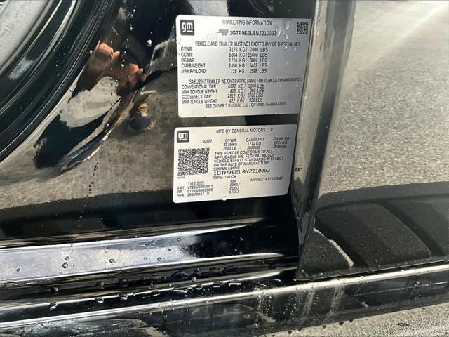 2022 GMC Sierra 1500 Limited 4WD Crew Cab Short Box AT4