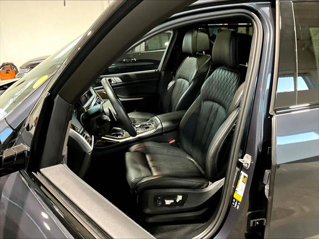 2021 BMW X7 M50i