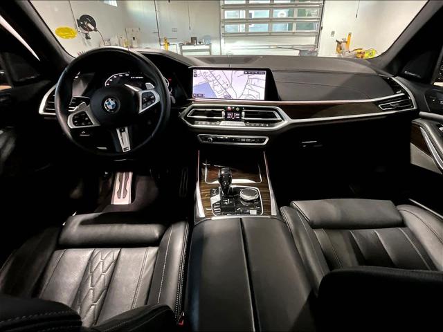 2021 BMW X7 M50i