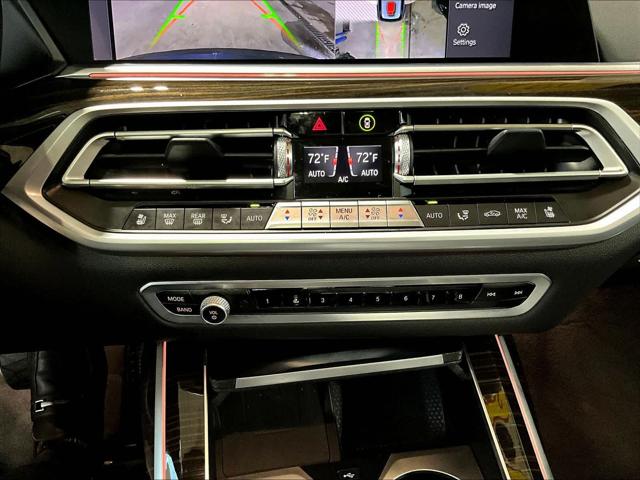 2021 BMW X7 M50i